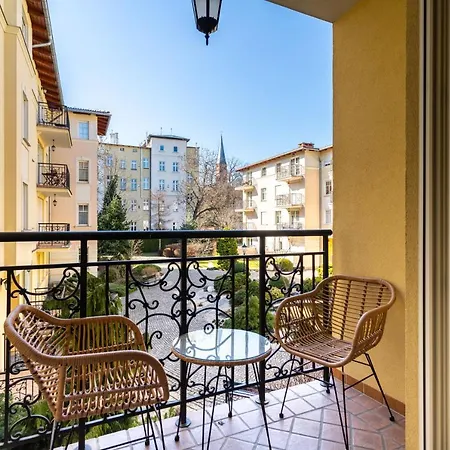 Διαμέρισμα Luxury Seaside Victus With Parking And Balcony By Renters *
